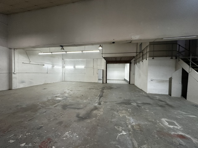 To Let Commercial Property for Rent in Paarden Eiland Western Cape